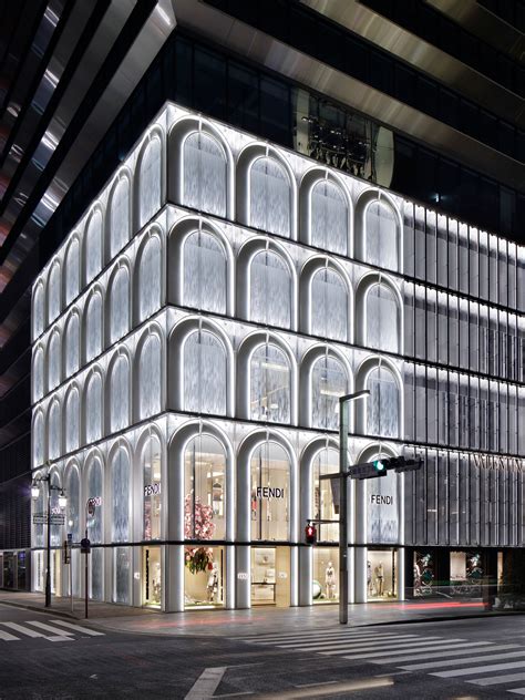 fendi ginza six.